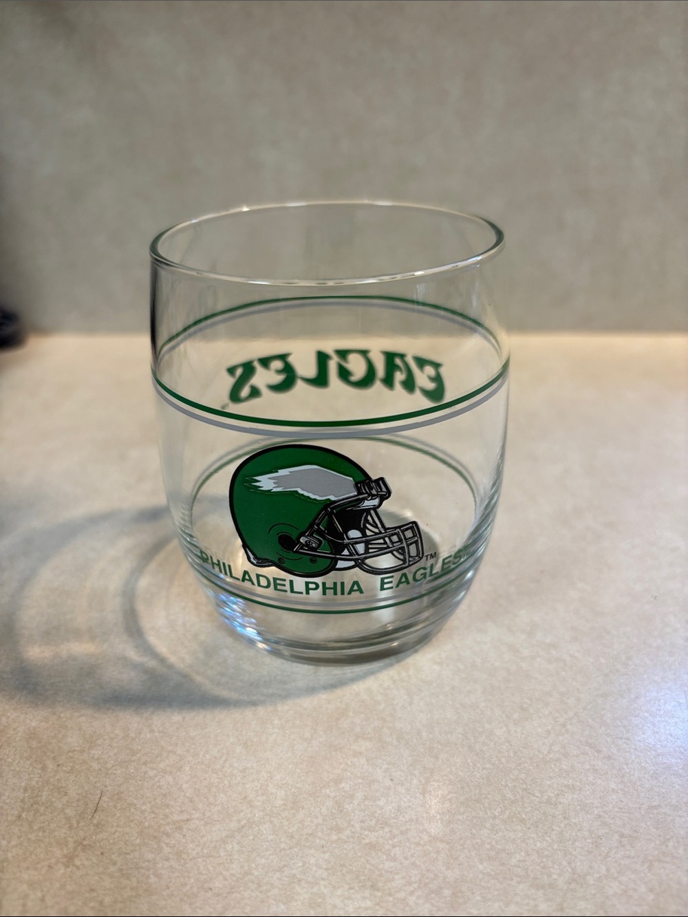 NFL Philadelphia Eagles Clear Stemless Glass with Green Team Helmet